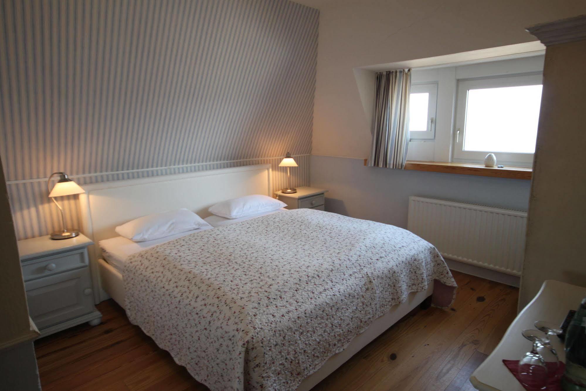 Strandperle Lieblingsplatz Hotel リューベック エクステリア 写真